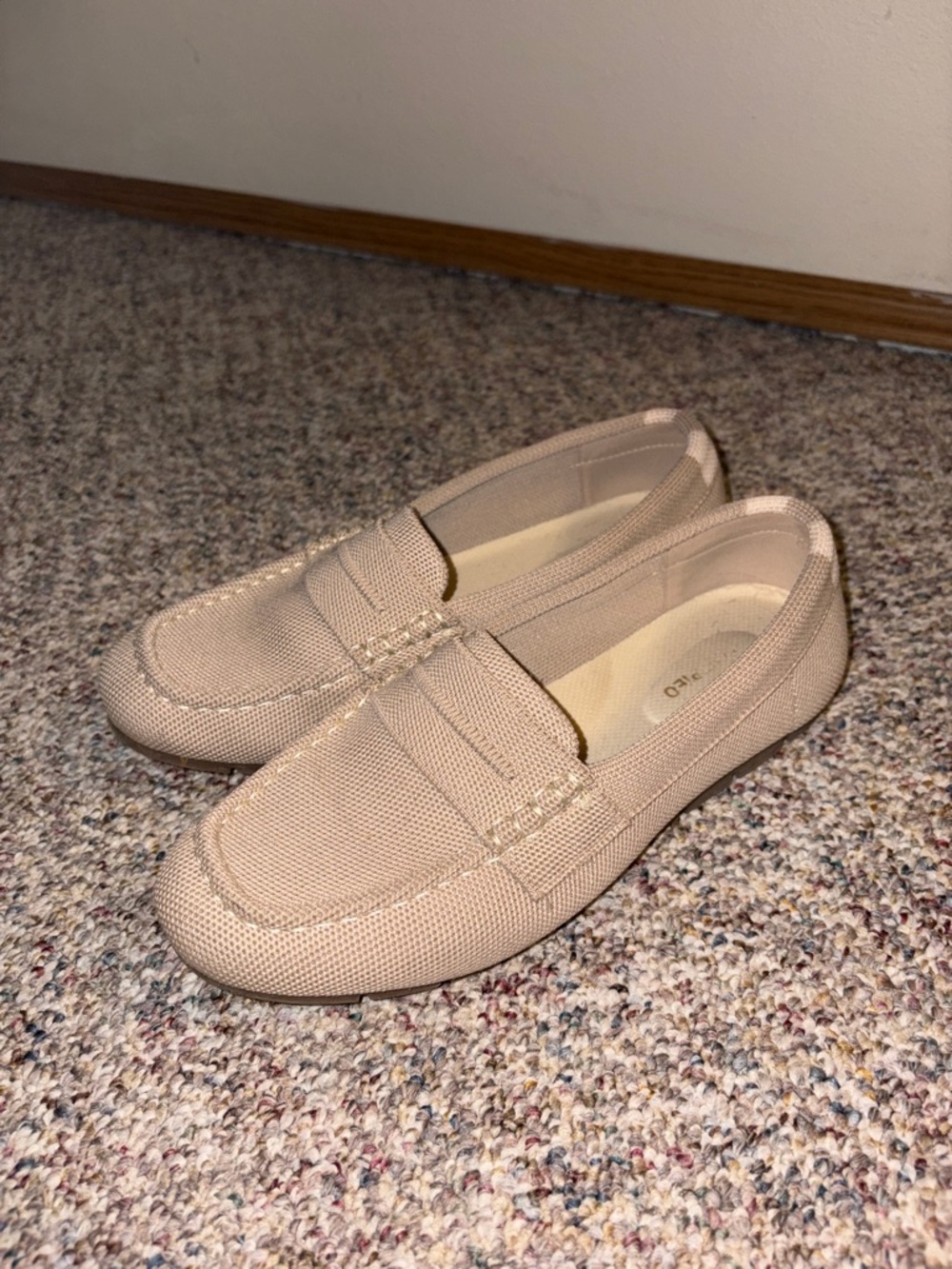 Beige Knit Slip-on Loafers in Size 8 *lightly worn*